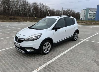 Фото Renault Scenic