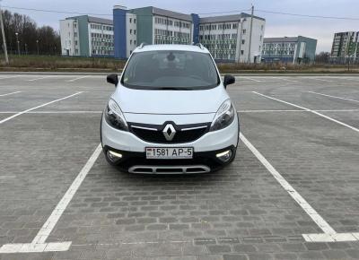 Фото Renault Scenic