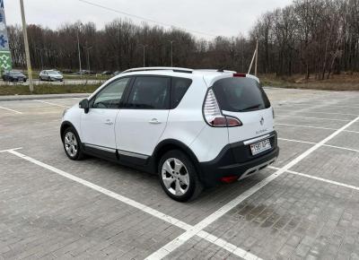 Фото Renault Scenic