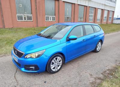 Фото Peugeot 308