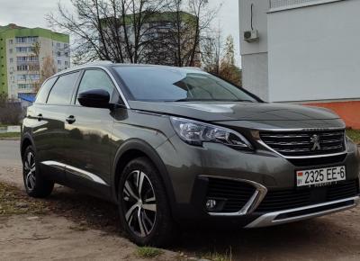 Фото Peugeot 5008