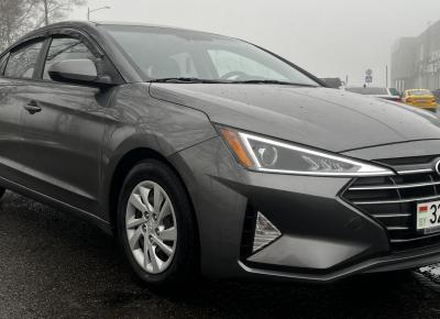 Фото Hyundai Elantra