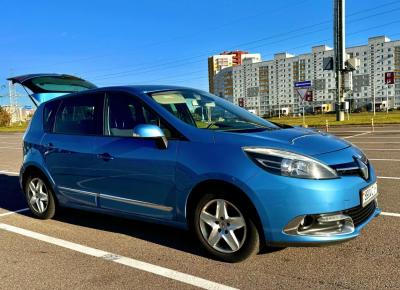 Фото Renault Scenic