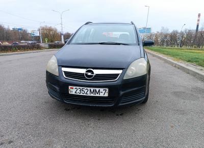 Фото Opel Zafira