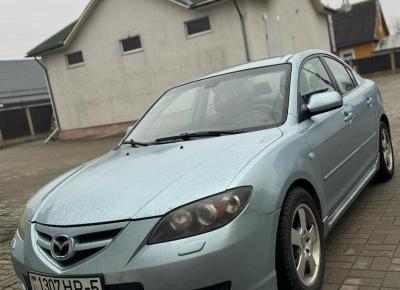 Фото Mazda 3