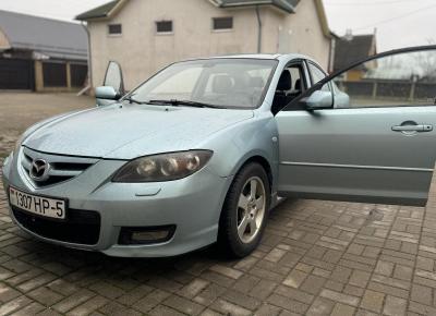 Фото Mazda 3