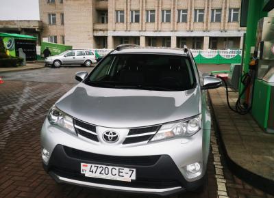 Фото Toyota RAV4