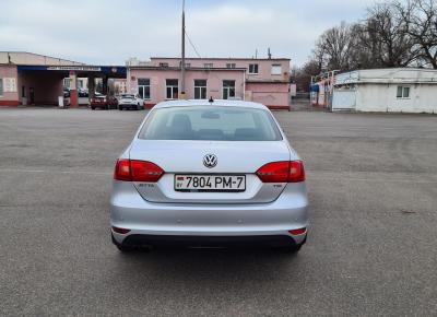 Фото Volkswagen Jetta