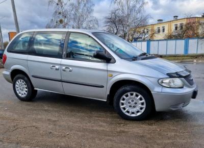 Фото Chrysler Voyager