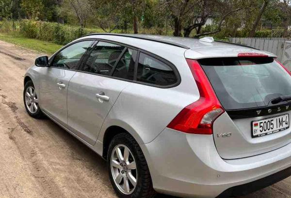 Volvo V60, 2012 год выпуска с двигателем Дизель, 44 466 BYN в г. Слоним