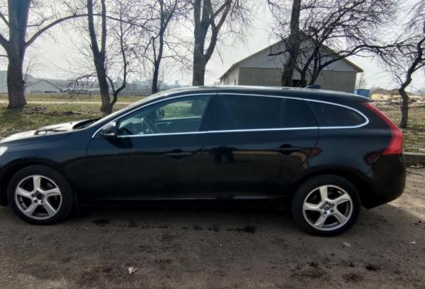 Volvo V60, 2011 год выпуска с двигателем Дизель, 43 988 BYN в г. Минск