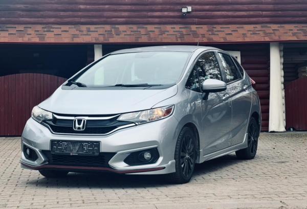 Honda Fit, 2019 год выпуска с двигателем Бензин, 45 154 BYN в г. Минск