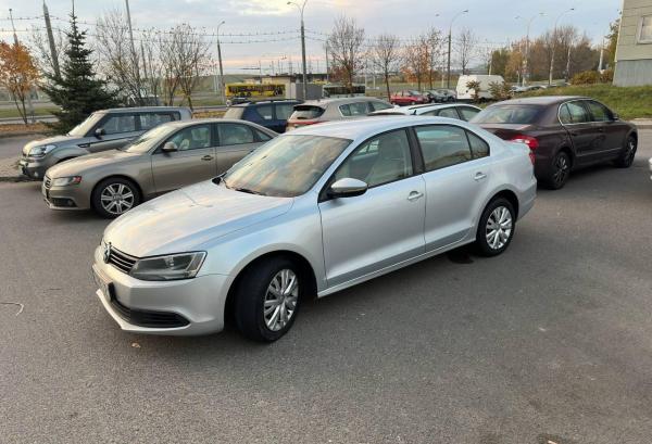 Volkswagen Jetta, 2012 год выпуска с двигателем Бензин, 31 646 BYN в г. Минск