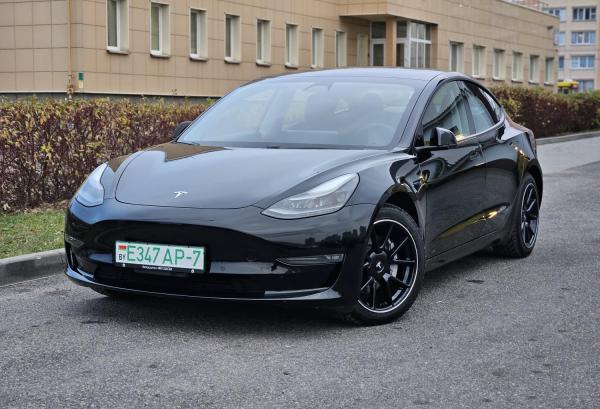 Tesla Model 3, 2021 год выпуска с двигателем Электро, 109 314 BYN в г. Минск