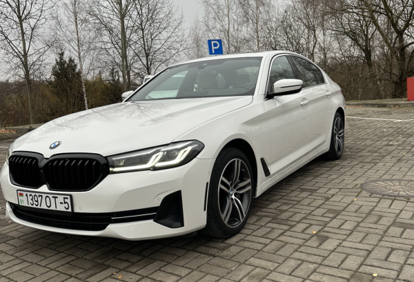 BMW 5 серия, 2021 год выпуска с двигателем Бензин, 148 167 BYN в г. Минск