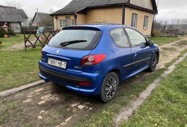 Peugeot 206, 2009 год выпуска с двигателем Бензин, 11 813 BYN в г. Минск