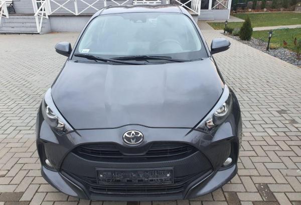 Toyota Yaris, 2021 год выпуска с двигателем Бензин, 75 265 BYN в г. Минск