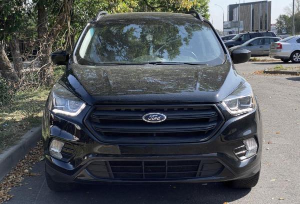 Ford Escape, 2018 год выпуска с двигателем Бензин, 55 689 BYN в г. Минск