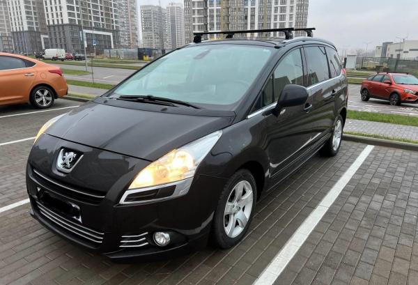 Peugeot 5008, 2011 год выпуска с двигателем Дизель, 41 345 BYN в г. Минск