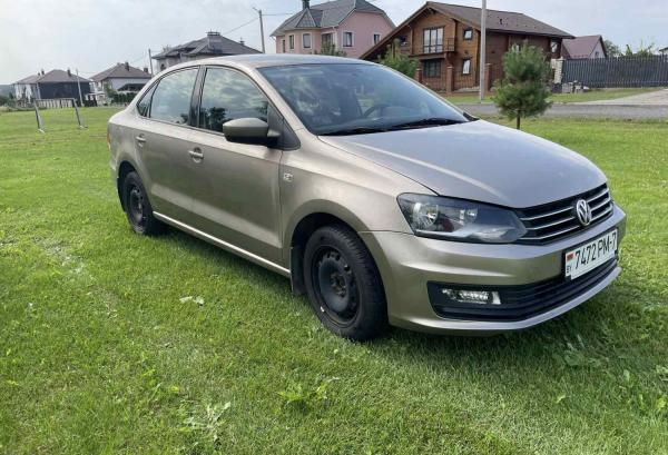 Volkswagen Polo, 2016 год выпуска с двигателем Бензин, 35 633 BYN в г. Минск