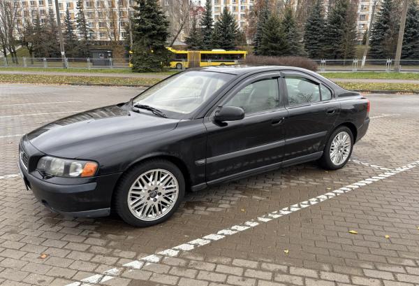 Volvo S60, 2002 год выпуска с двигателем Бензин, 14 253 BYN в г. Минск