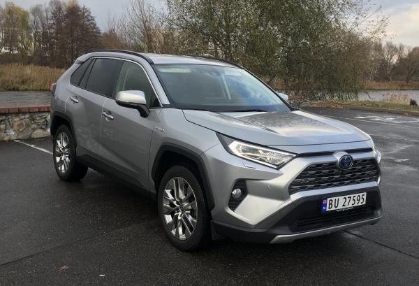 Toyota RAV4, 2021 год выпуска с двигателем Гибрид, 119 525 BYN в г. Кобрин