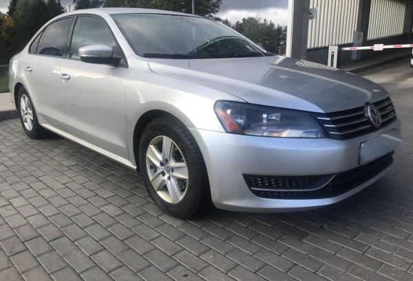 Volkswagen Passat, 2013 год выпуска с двигателем Бензин, 37 503 BYN в г. Минск