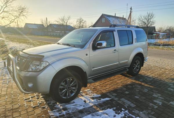 Nissan Pathfinder, 2011 год выпуска с двигателем Дизель, 58 295 BYN в г. Мозырь