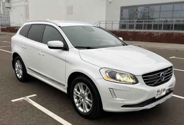 Volvo XC60, 2013 год выпуска с двигателем Дизель, 67 588 BYN в г. Минск