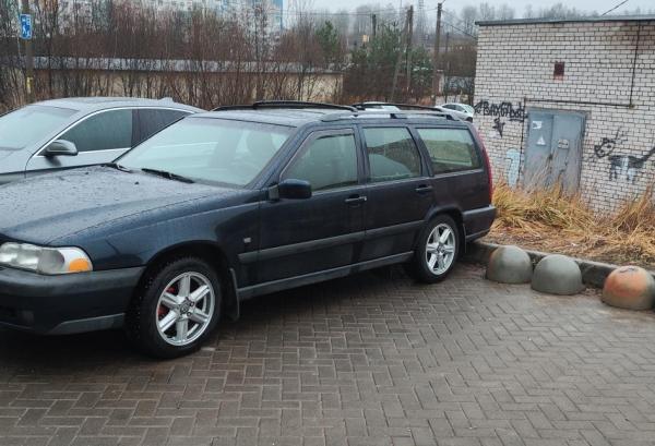 Volvo V70, 2000 год выпуска с двигателем Бензин, 17 976 BYN в г. Орша