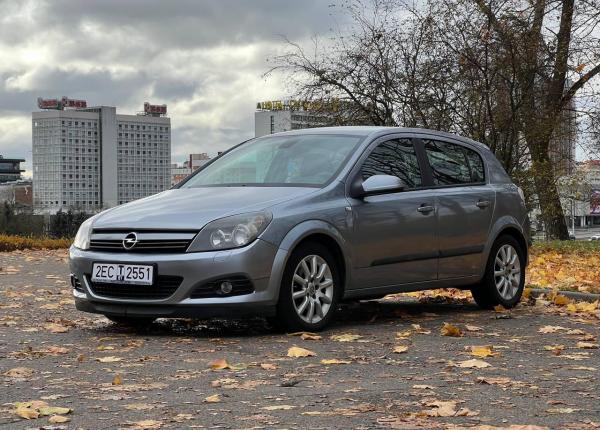 Opel Astra, 2004 год выпуска с двигателем Бензин, 20 560 BYN в г. Минск