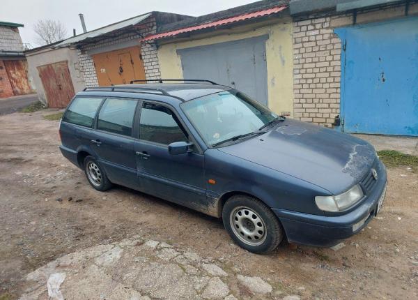 Volkswagen Passat, 1994 год выпуска с двигателем Бензин, 5 496 BYN в г. Минск