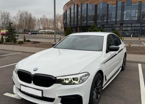 BMW 5 серия, 2018 год выпуска с двигателем Бензин, 140 809 BYN в г. Минск