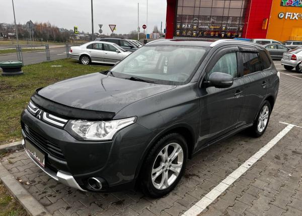 Mitsubishi Outlander, 2014 год выпуска с двигателем Бензин, 48 771 BYN в г. Минск