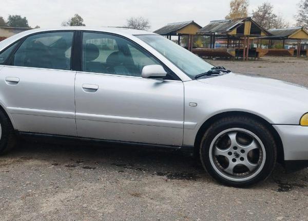 Audi A4, 1999 год выпуска с двигателем Бензин, 17 000 BYN в г. Светлогорск