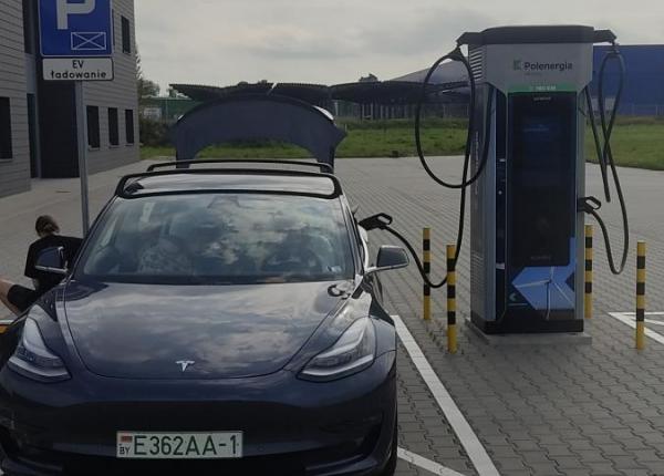 Tesla Model 3, 2019 год выпуска с двигателем Электро, 81 617 BYN в г. Брест