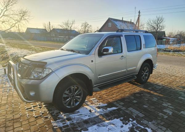 Nissan Pathfinder, 2011 год выпуска с двигателем Дизель, 58 295 BYN в г. Мозырь