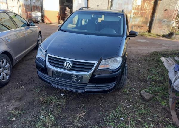 Volkswagen Touran, 2010 год выпуска с двигателем Дизель, 37 749 BYN в г. Молодечно