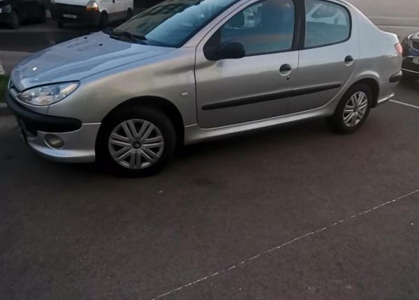 Peugeot 206, 2006 год выпуска с двигателем Бензин, 13 661 BYN в г. Минск