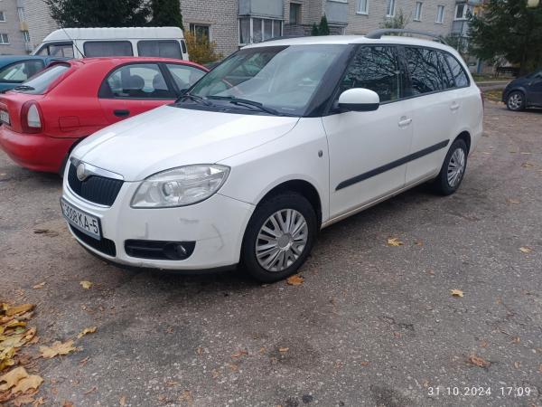 Skoda Fabia, 2008 год выпуска с двигателем Бензин, 14 260 BYN в г. Воложин