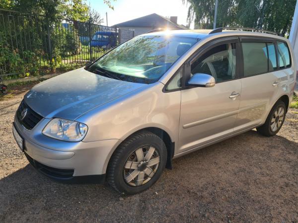 Volkswagen Touran, 2004 год выпуска с двигателем Дизель, 20 961 BYN в г. Борисов