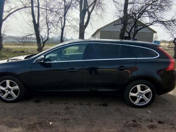 Volvo V60, 2011 год выпуска с двигателем Дизель, 43 988 BYN в г. Минск