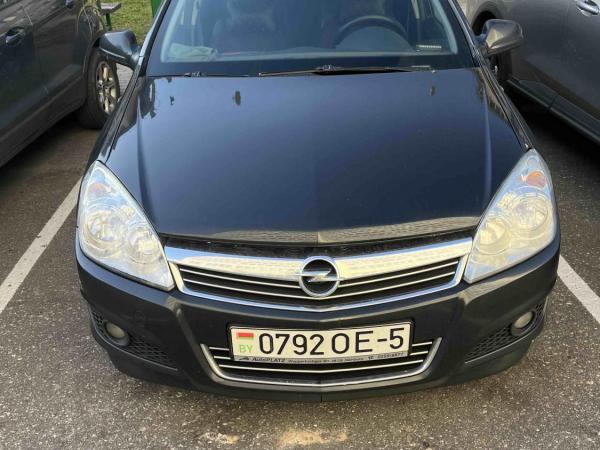 Opel Astra, 2011 год выпуска с двигателем Бензин, 24 984 BYN в г. Минск