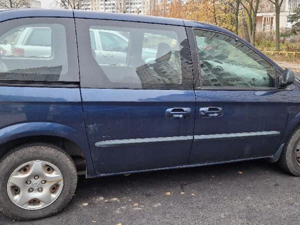 Dodge Caravan, 2002 год выпуска с двигателем Бензин, 14 283 BYN в г. Минск