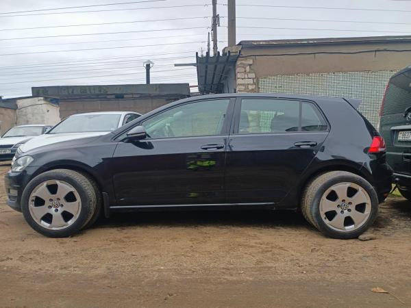 Volkswagen Golf, 2014 год выпуска с двигателем Бензин, 34 075 BYN в г. Минск