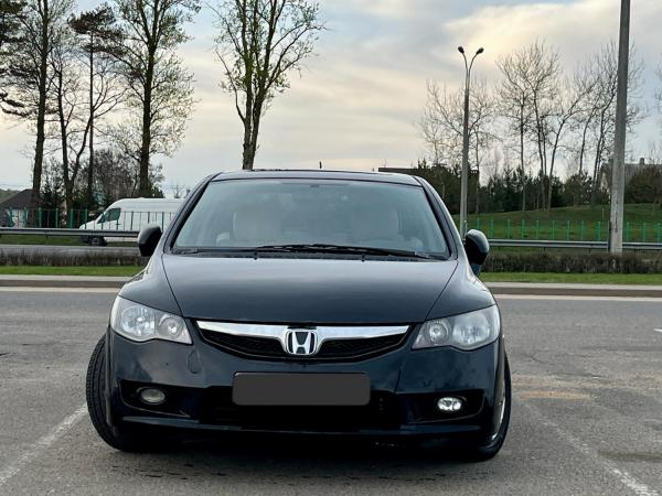 Honda Civic, 2010 год выпуска с двигателем Гибрид, 21 094 BYN в г. Минск