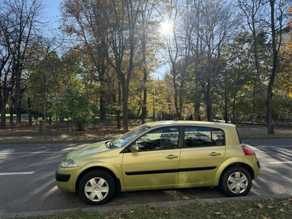 Renault Megane, 2003 год выпуска с двигателем Бензин, 16 818 BYN в г. Минск