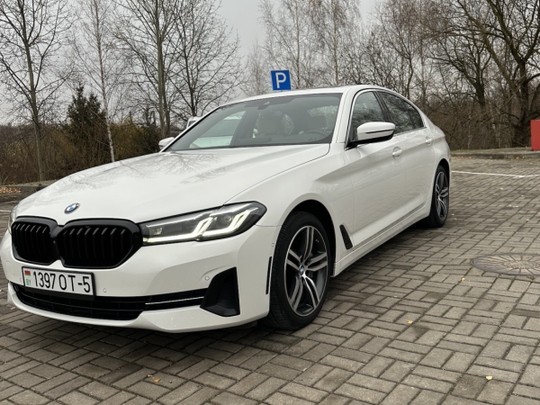 BMW 5 серия, 2021 год выпуска с двигателем Бензин, 148 167 BYN в г. Минск