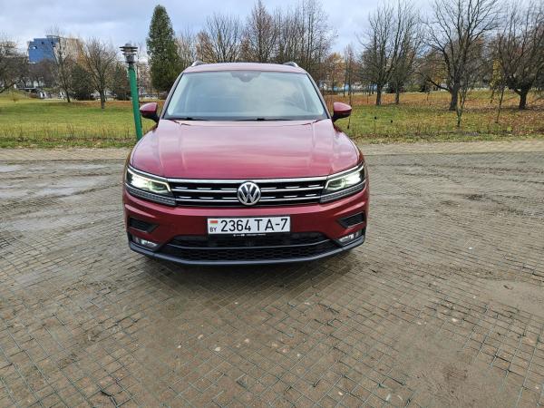 Volkswagen Tiguan, 2019 год выпуска с двигателем Бензин, 93 626 BYN в г. Минск