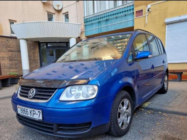 Volkswagen Touran, 2005 год выпуска с двигателем Дизель, 19 321 BYN в г. Минск